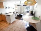 фото отеля Latitude 16 Driftwood-Mantaray Holiday Apartments