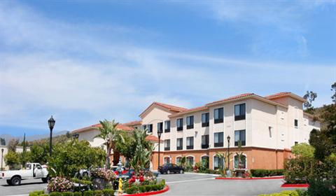 фото отеля Prominence Hotel & Suites