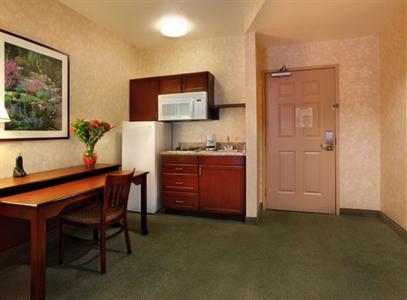 фото отеля Prominence Hotel & Suites
