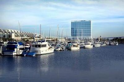 фото отеля Hilton San Diego Bayfront