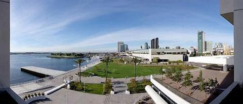 фото отеля Hilton San Diego Bayfront