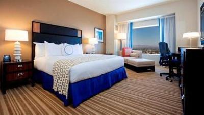 фото отеля Hilton San Diego Bayfront