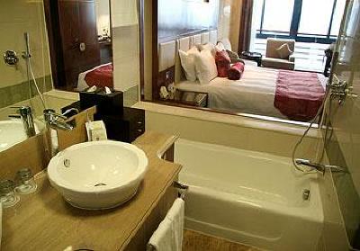 фото отеля Best Western Premier Ocean Hotel