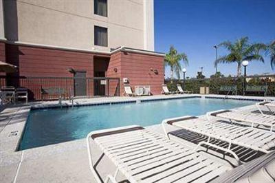 фото отеля Hampton Inn & Suites Orlando International Drive North