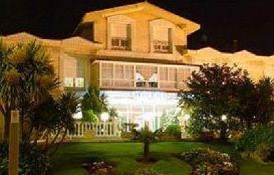 фото отеля Hotel Begona Park Gijon