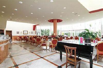 фото отеля Hotel Begona Park Gijon