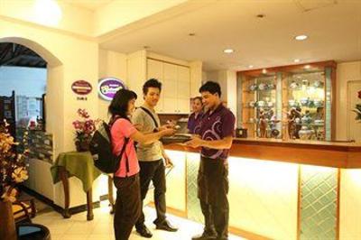 фото отеля Sawasdee Sukhumvit Inn