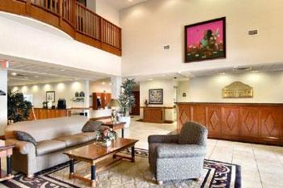 фото отеля Wingate by Wyndham Edmonton West