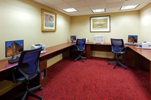 фото отеля Hamilton Crowne Plaza Hotel