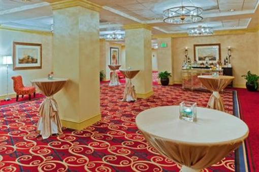 фото отеля Hamilton Crowne Plaza Hotel