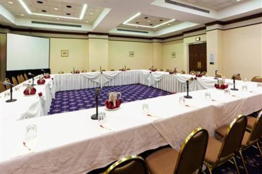 фото отеля Hamilton Crowne Plaza Hotel