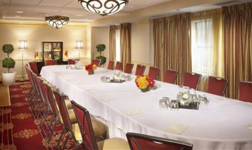фото отеля Hamilton Crowne Plaza Hotel