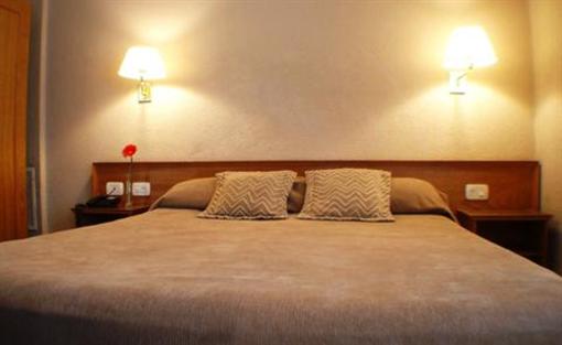 фото отеля Hotel Plaza Belgrano Colon