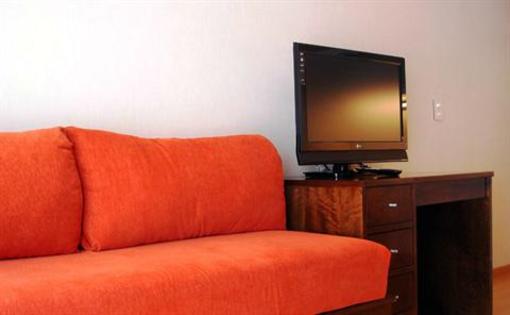фото отеля Hotel Plaza Belgrano Colon
