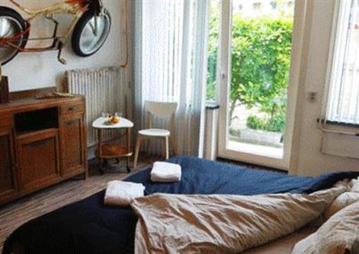 фото отеля Bed and Breakfast Amsterdam West