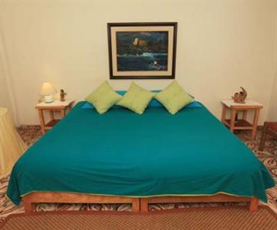 фото отеля Hostal Comalli