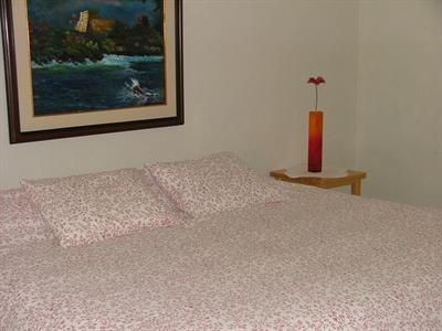 фото отеля Hostal Comalli