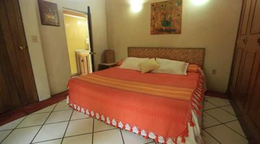 фото отеля Hostal Comalli