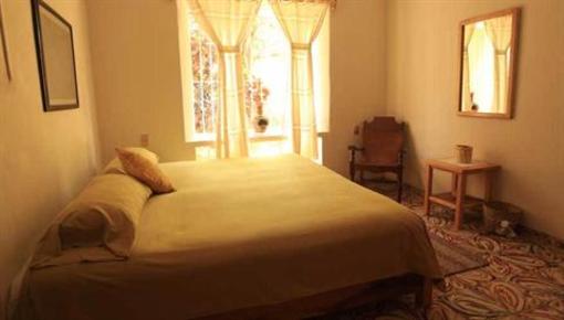 фото отеля Hostal Comalli
