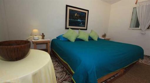фото отеля Hostal Comalli