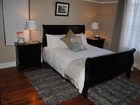 фото отеля Hampton Court Guest Lodge