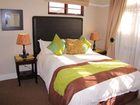 фото отеля Hampton Court Guest Lodge