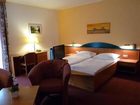 фото отеля Parkhotel Zur Klause Bad Hall
