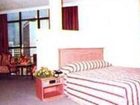 фото отеля Suria Hotel