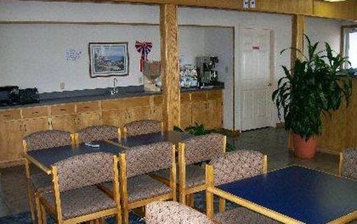 фото отеля American Inn and Suites White Hall