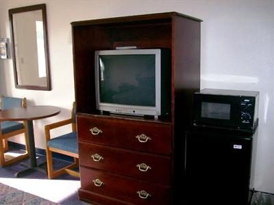 фото отеля American Inn and Suites White Hall