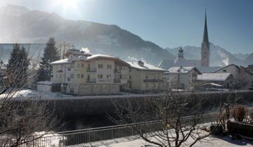 фото отеля Appartements Alpenkristall