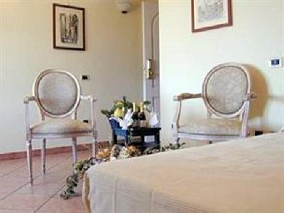 фото отеля Hotel Antico Parco del Principe