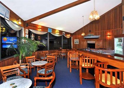 фото отеля Comfort Inn Admiral