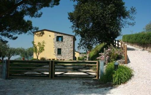 фото отеля Holiday House Petrarca