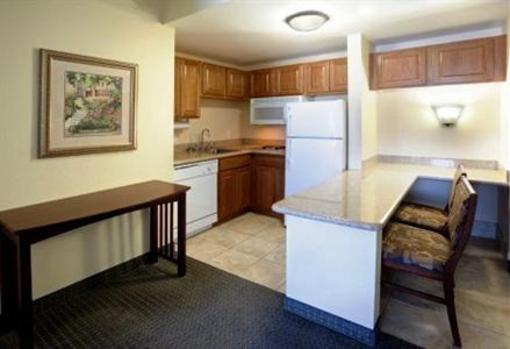 фото отеля Staybridge Suites San Antonio Sunset Station