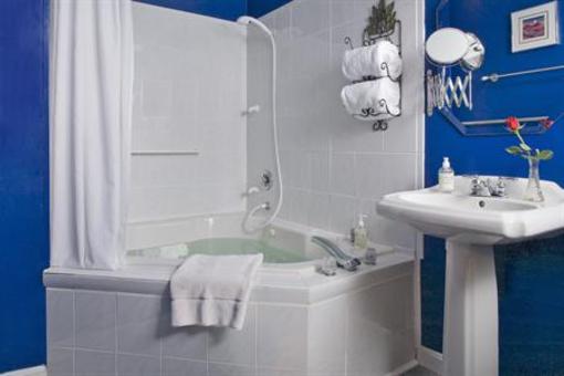 фото отеля Blueberry Cove Inn