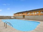 фото отеля Days Inn Russell