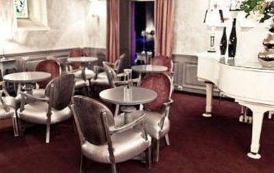 фото отеля Golden Tulip Cannes Hotel De Paris