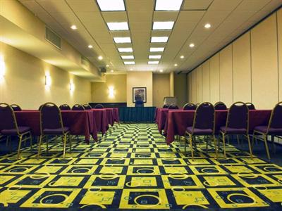 фото отеля La Quinta Inn & Suites Baltimore South Glen Burnie