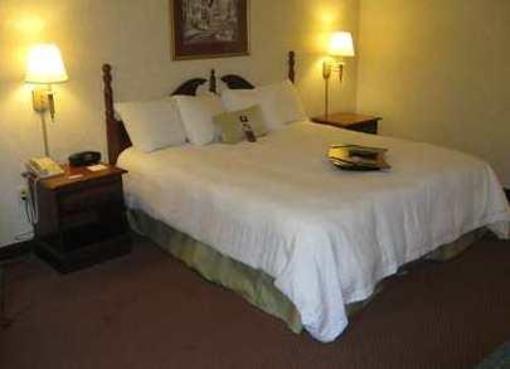 фото отеля Hampton Inn Newcomerstown