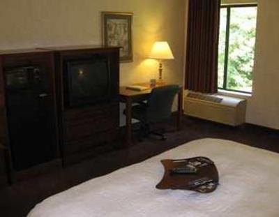 фото отеля Hampton Inn Newcomerstown