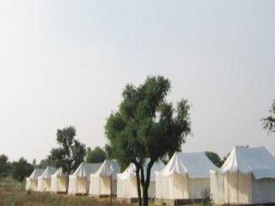 фото отеля Jhajhar Khas