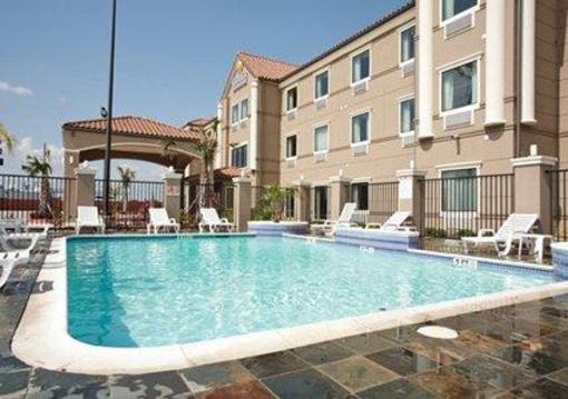 фото отеля Comfort Inn & Suites Winnie