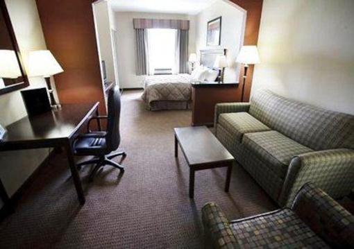 фото отеля Comfort Inn & Suites Winnie