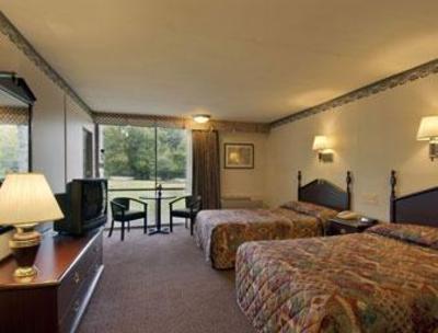 фото отеля Howard Johnson Express Vernon