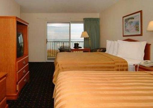 фото отеля Quality Inn And Suites Beachfront Cheboygan