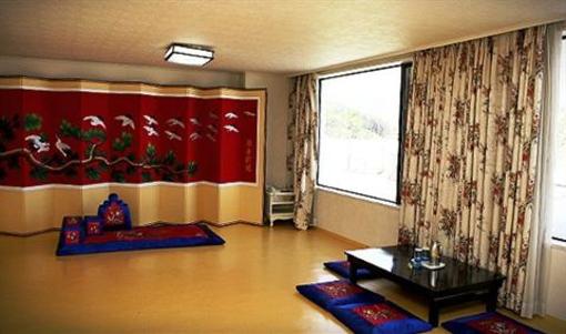 фото отеля Bears Tourist Hotel