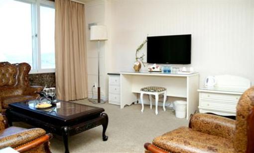 фото отеля Bears Tourist Hotel