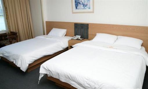 фото отеля Bears Tourist Hotel