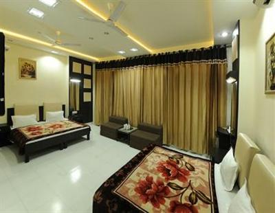 фото отеля Hotel Akaal Residency